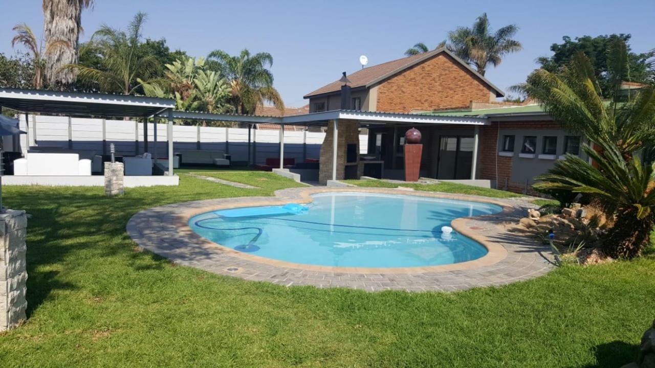 Savannah Guest House Polokwane Extérieur photo